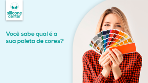 Paleta de cores: você sabe qual é a sua? Mulher segurando uma cartela com várias cores