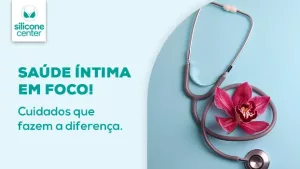 Imagem mostrando um estetoscópio com uma flor na cor rosa ao lado dele